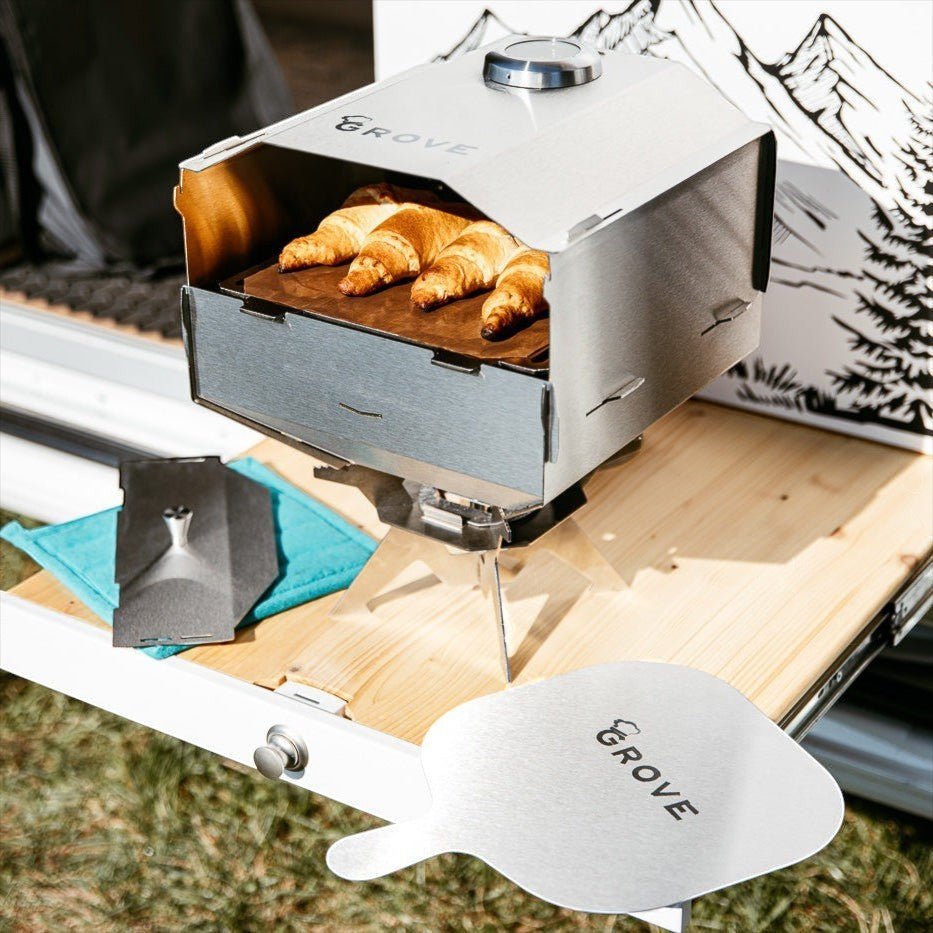 Ambientefoto:
Horst der multifunktionale Campingofen beim Brötchen von Croissants