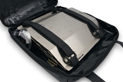 Produktfoto:
Horst der multifunktionale Campingofen  zerlegt in der Grove Transporttasche verpackt