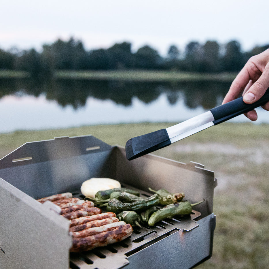 Ambientefoto:
Horst der multifunktionale Campingofen  beim Grillen